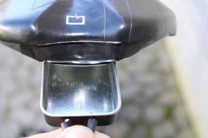 kleine Box unter dem Fahrradsattel fritzbikebox