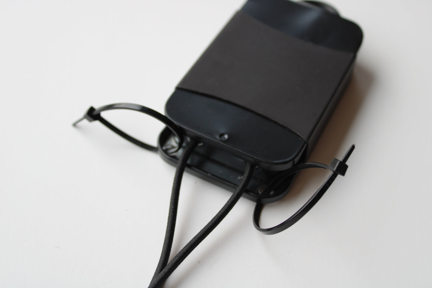 kleine Box unter dem Fahrradsattel fritzbikebox