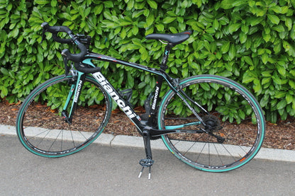 Fahrradständer für Rennräder, Gravelbikes,MTB, Hardtails, abnehmbar, Abstand Pedal-Boden ca. 10-14cm